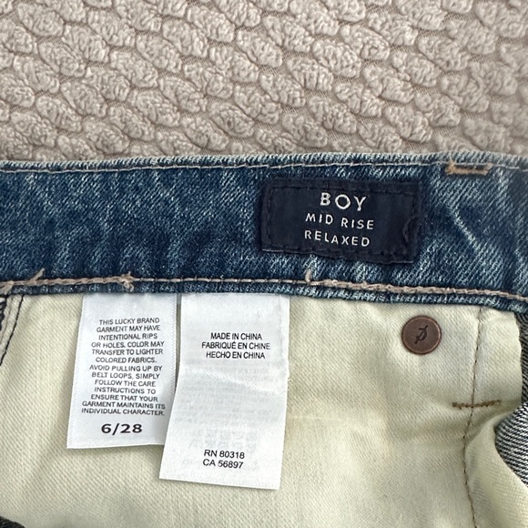 Like new Lucky Brand Boy Mid Rise Blue Denim Jeans - Picture 5 of 8